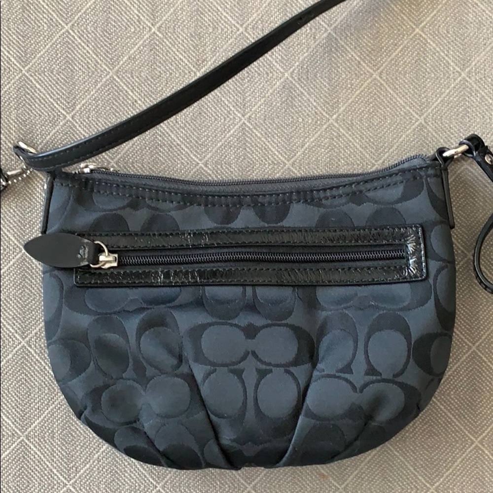 Coach Handbag - Picture 2 of 5